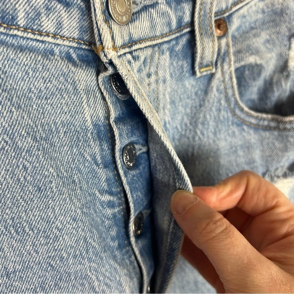 Levi’s Ribcage Straight Ankle Jeans Distressed Light Wash Size 26 - Picture 5 of 8